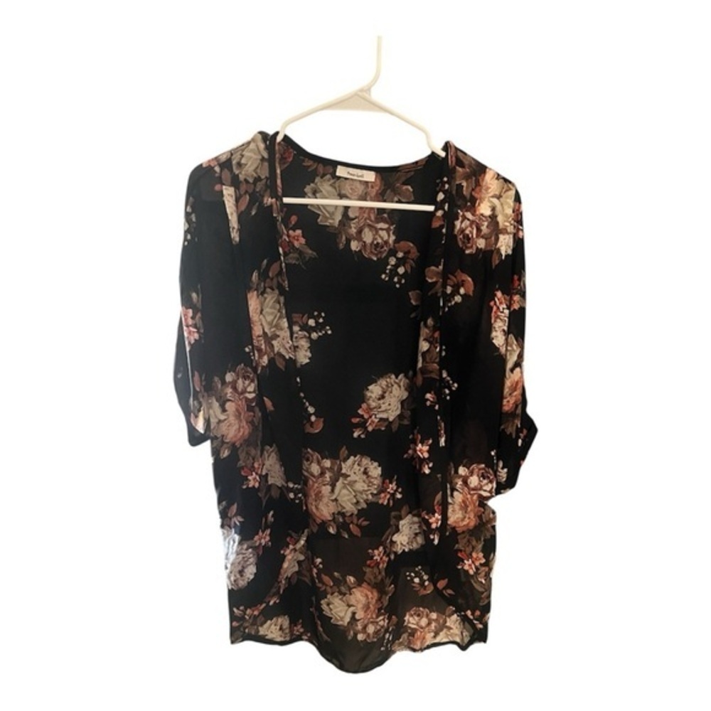 TeenBell Black Floral Kimono Blouse